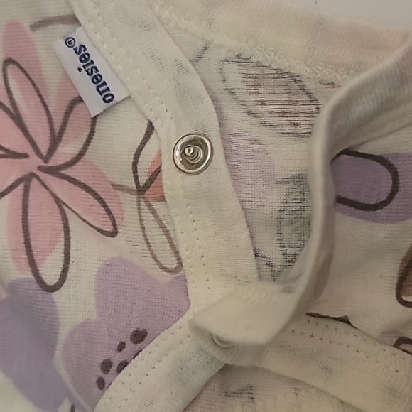 Gerber Girl 3-Pack Variety Onesies Bodysuits, 0 - 3 Months Pink, Lavender, White - Picture 9 of 11